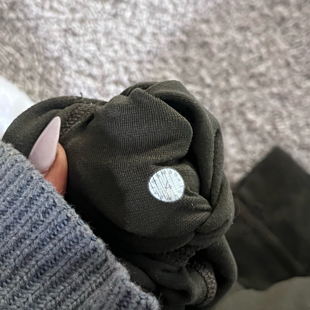 Lululemon Align Leggings 28” - Picture 4 of 5